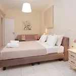 Trapezaki Villas, Seafront