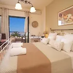 וילה Trapezaki Villas, Seafront