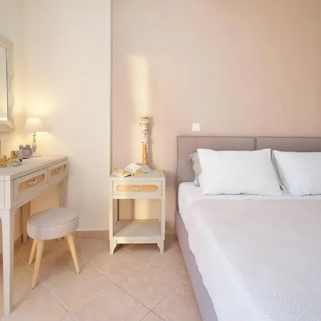 Trapezaki Villas, Seafront Muszáta