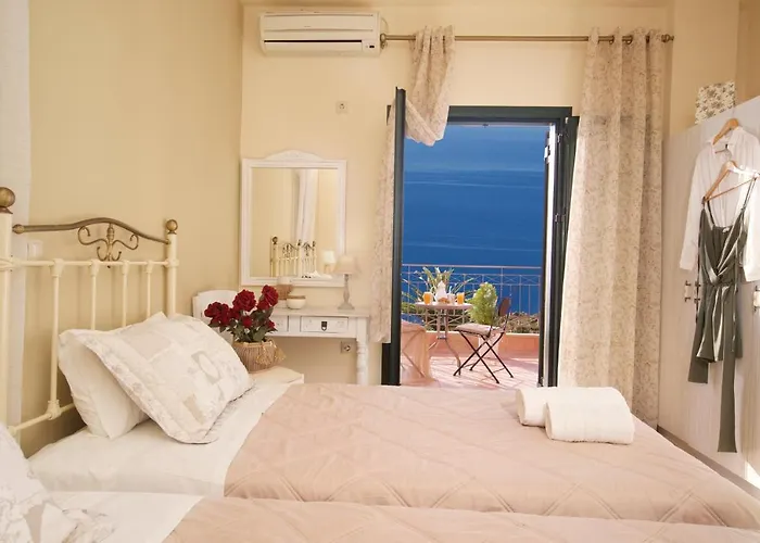 Trapezaki Villas, Seafront Villa Trapezaki (Kefalonia)