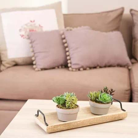 Trapezaki Villas, Seafront