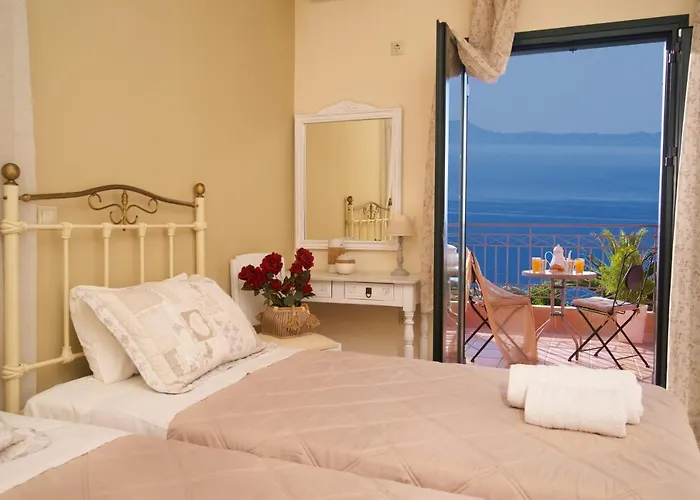 Trapezaki Villas, Seafront Villa *