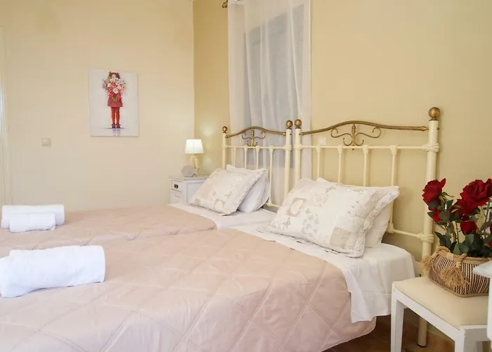 Trapezaki Villas, Seafront *