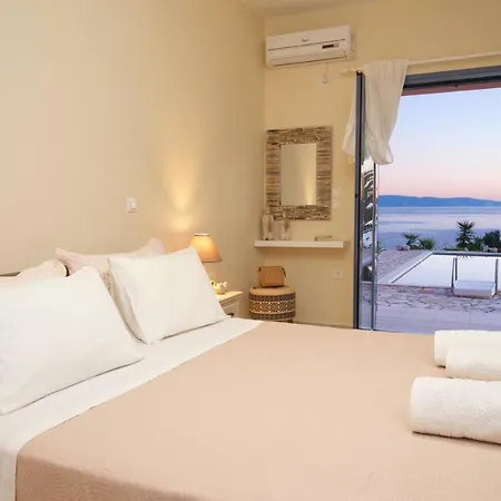 别墅 Trapezaki Villas, Seafront *