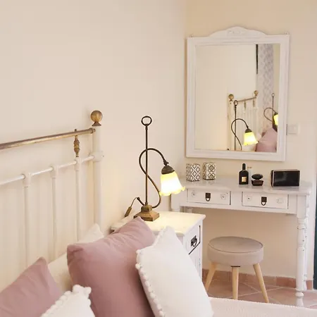 Trapezaki Villas, Seafront 别墅 *